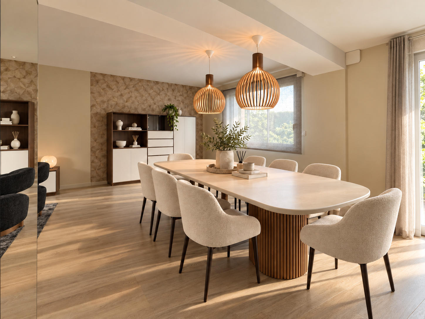 Salle à manger contemporaine avec suspensions Secto Design et aménagement intérieur à Angers